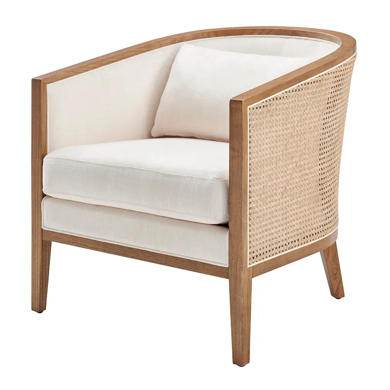 Poltrona di design in lino naturale con schienale curvo e struttura in rattan, seduta singola