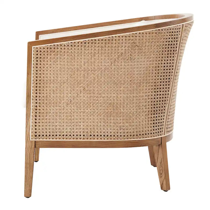 Poltrona di design in lino naturale con schienale curvo e struttura in rattan, seduta singola
